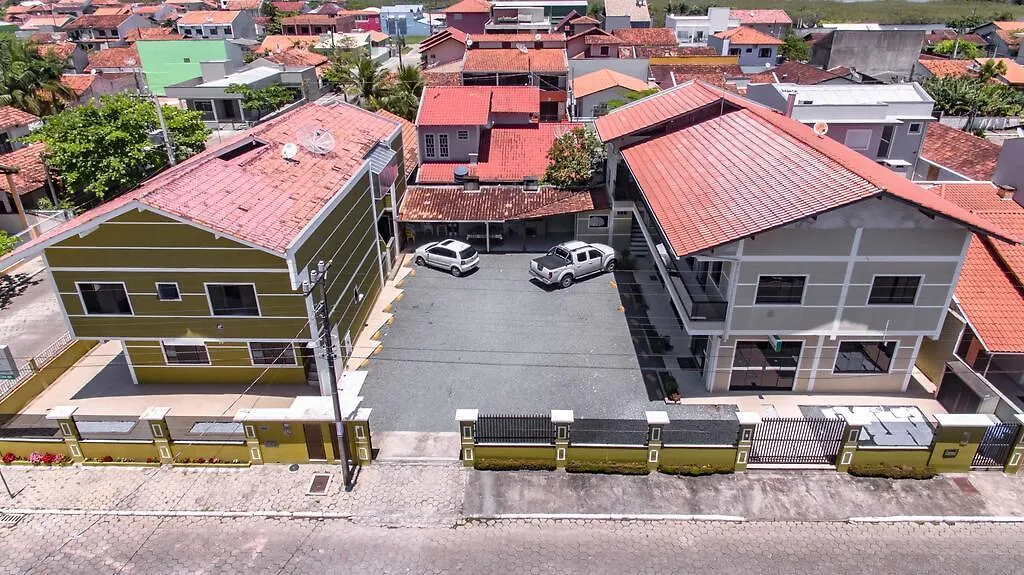 Apartpousada Residencial Dos Reis Sao Francisco do Sul Zajazd